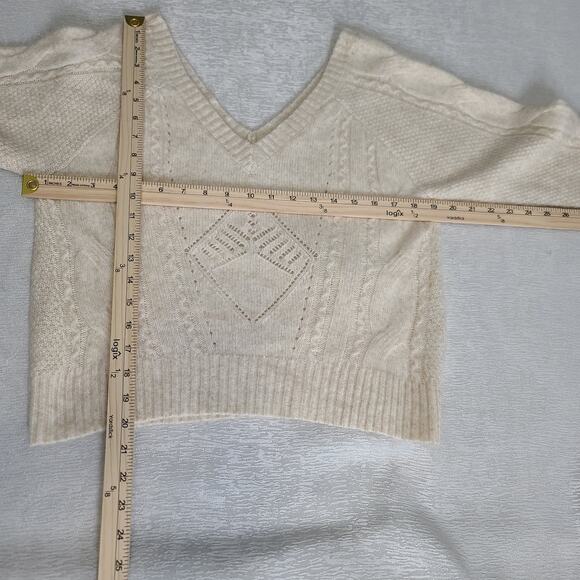 #0795 Chelsea and Violet sweater size small - Picture 6 of 8